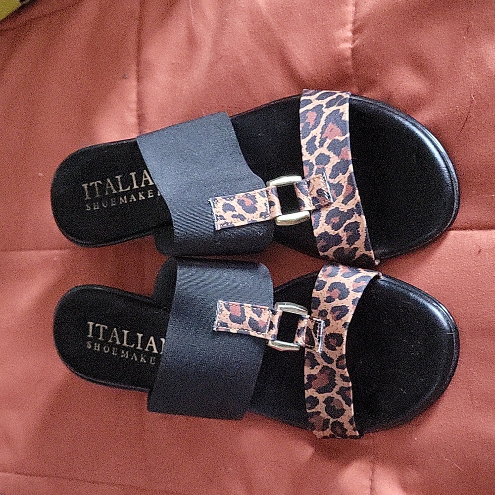 Sandal